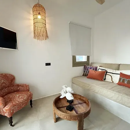 Paros B With Private Jacuzzi Nyaraló *