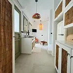 Joelia B Paros With Private Jacuzzi Науса