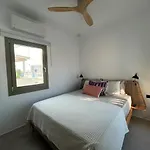 Joelia B Paros With Private Jacuzzi Дом отдыха Науса