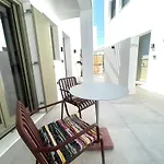 Дом отдыха Joelia B Paros With Private Jacuzzi *