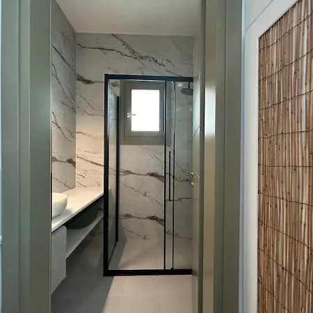 Paros B With Private Jacuzzi Nausa