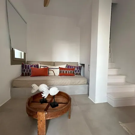 Paros B With Private Jacuzzi Prázdninový dům