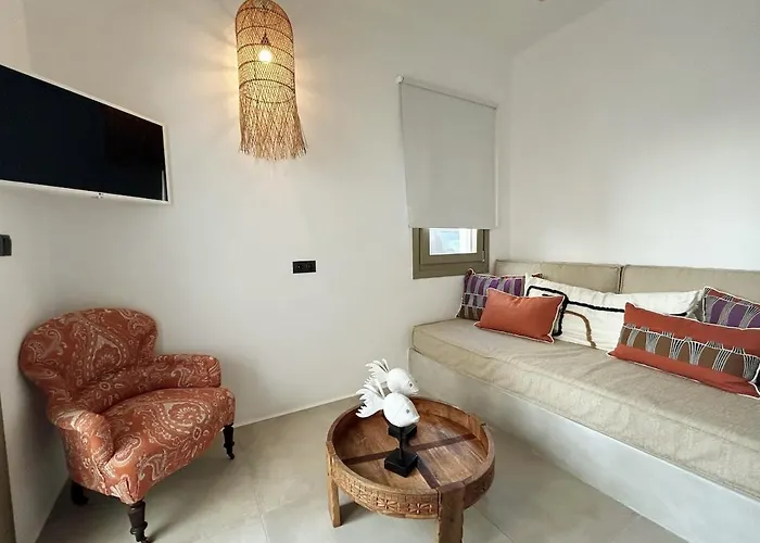 Paros B With Private Jacuzzi 度假居 *